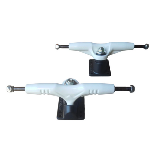 GULLWING SUPERPRO 3 Trucks WHITE (Pair)